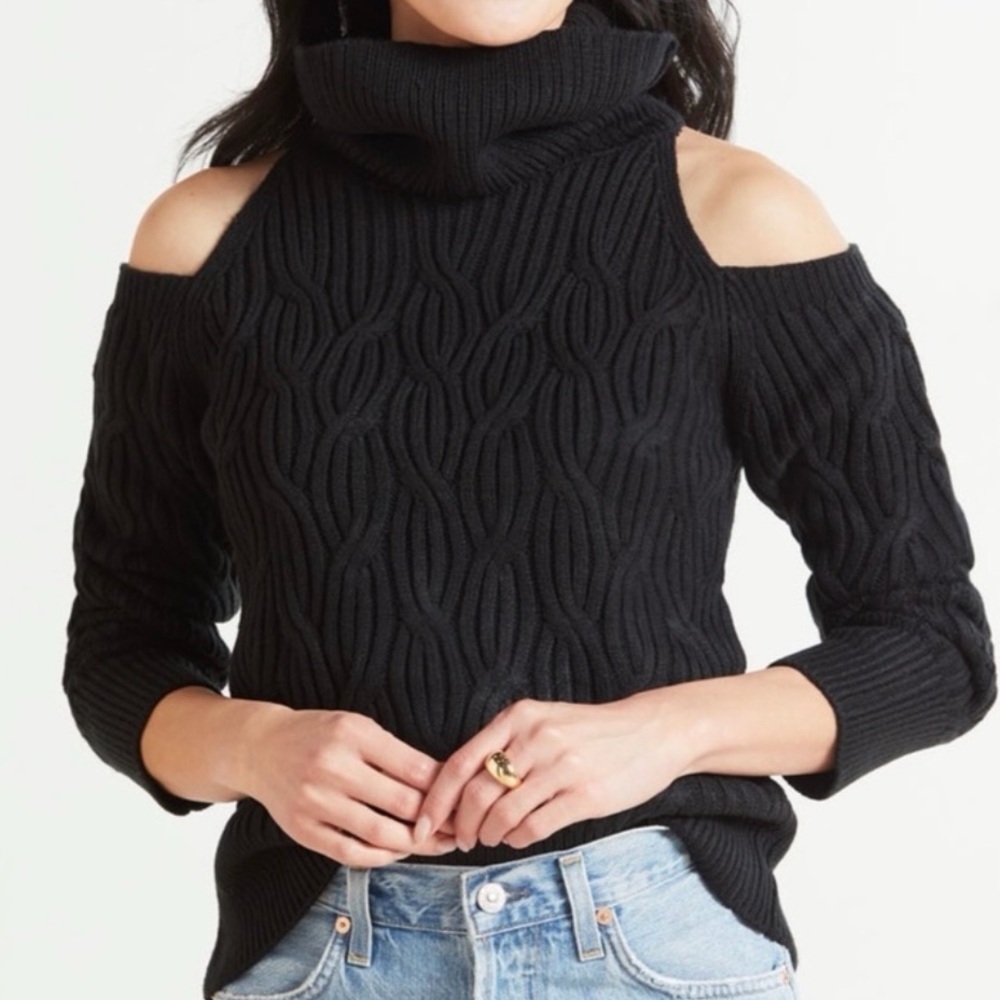 Evereve Black Cable Knit Turtleneck Cold Shoulder Sweater Size Small